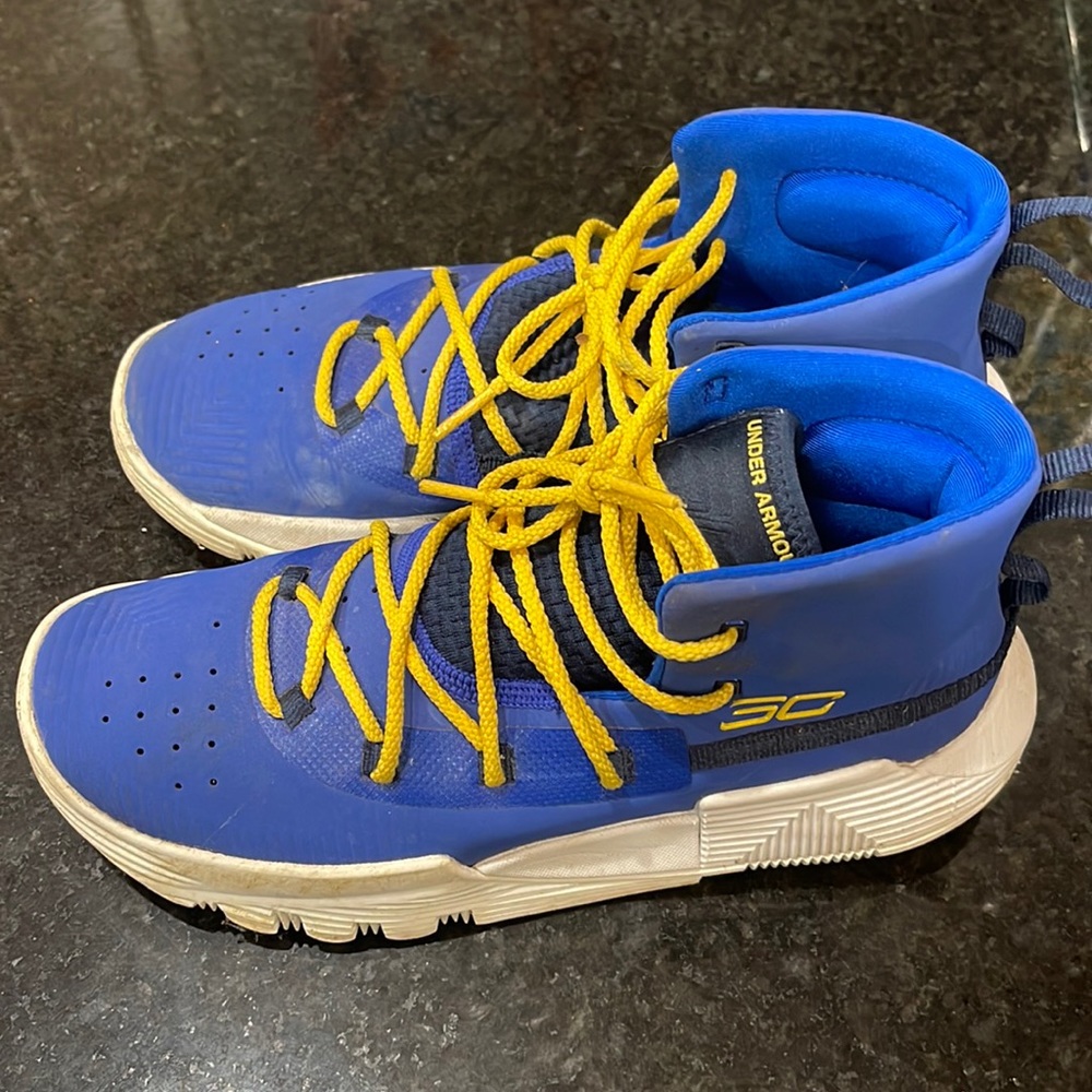 Under Armour youth Curry